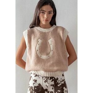 NWT Urban Daisy Women’s Medium/Large Mocha Horseshoe Crochet Sweater Vest